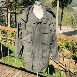 Men’s Eddie Bauer rain jacket